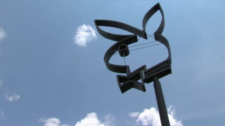 Playboy-Sign-closeup