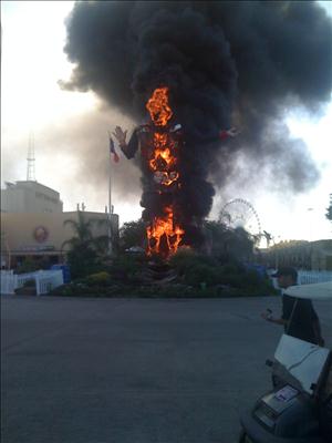 Giant 'Big Tex' statue burns down in less than 10 minutes after 60