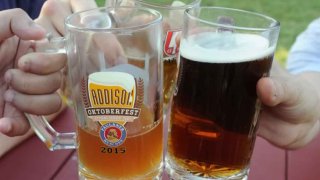 addison-oktoberfest-mug