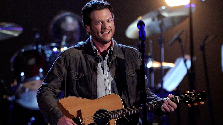 ap-blakeShelton