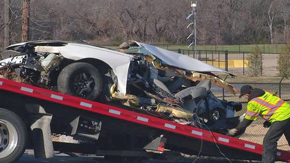 Crash Splits Car in Two in Arlington Monday NBC 5 DallasFort Worth