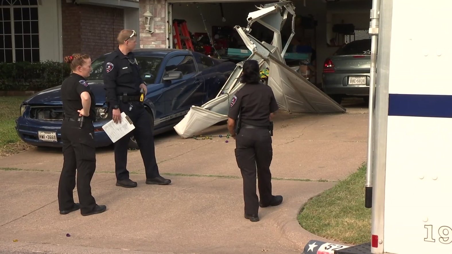 Man, Woman Found Dead in Arlington Home Investigated as a Murder ...