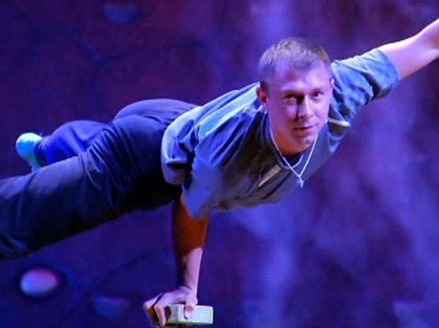 cirque-du-soleil-ovo-012511