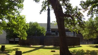 Late Friday night, a state of Texas appeals court cleared the way for the city of Dallas to remove a Confederate war memorial in Pioneer Park.