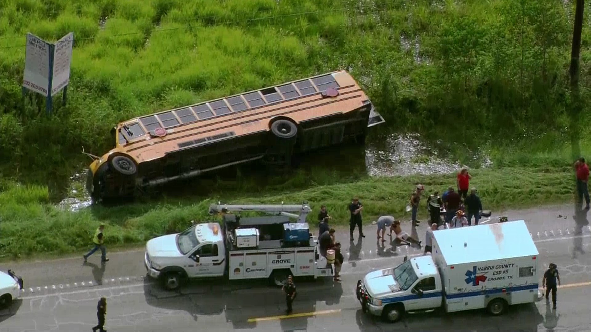 Driver, 14 Students Injured In School Bus Crash Near Houston – NBC 5 ...