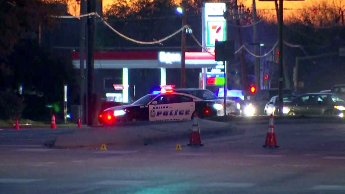 Gunman Shot by Police After Standoff in Far North Dallas Intersection ...