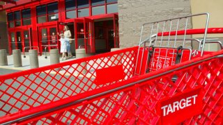 2400237AW002_target