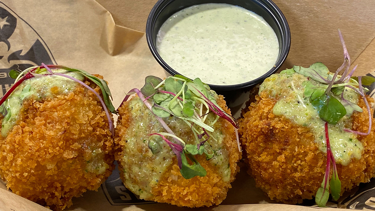 Green Chili Mac and Cheese Balls