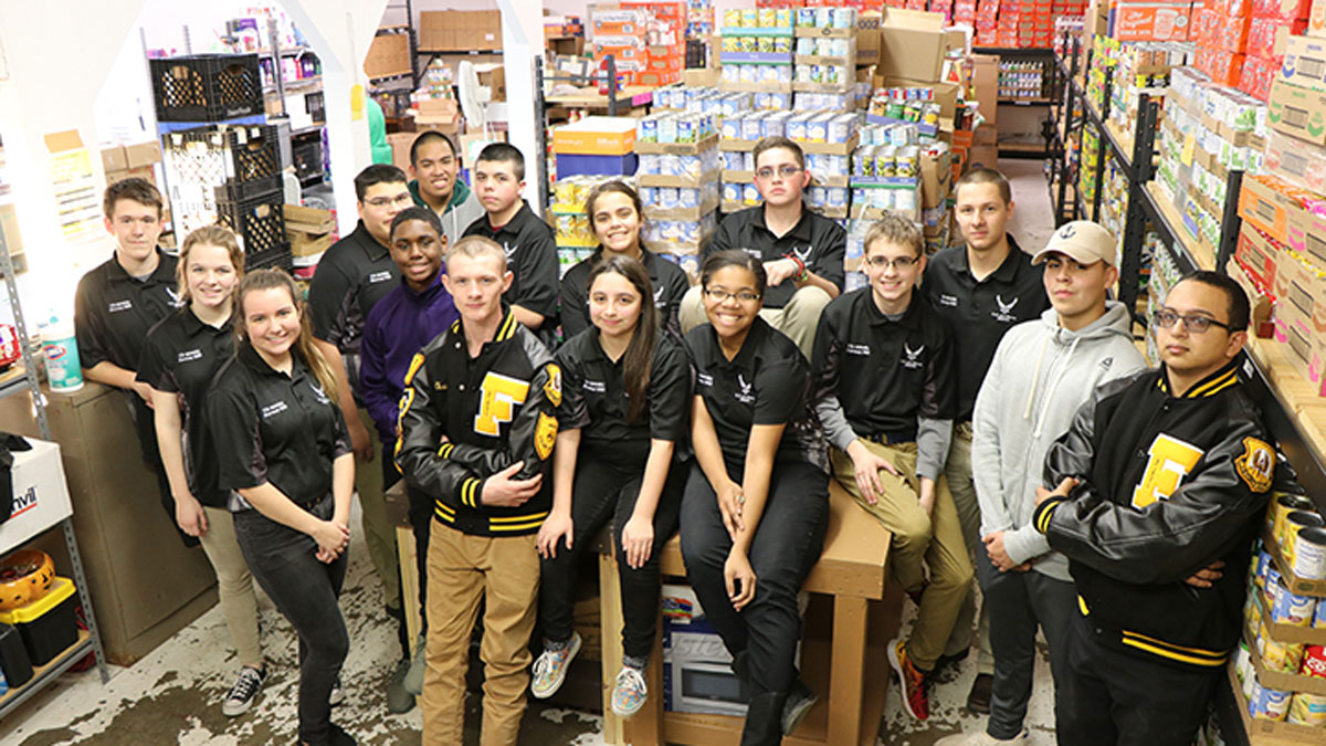 Tell Me Something Good Forney Isd Food Drive Nbc 5 Dallas Fort