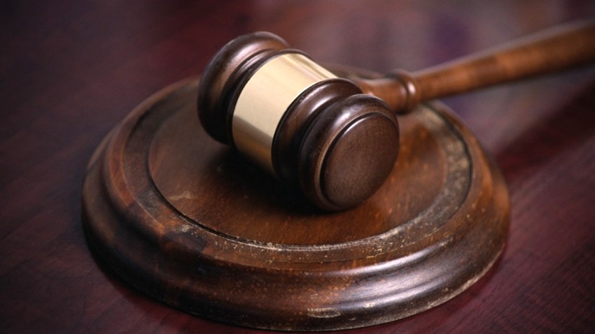 gavel10