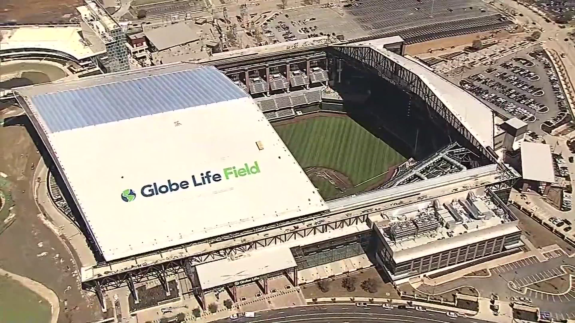 lot r globe life field