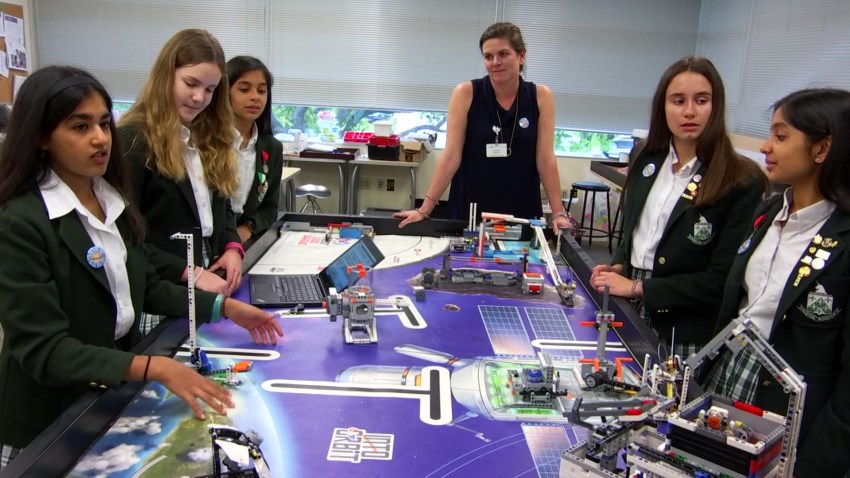 hockaday-robotics-saturn-v-girls