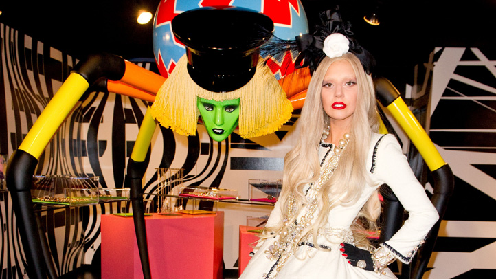BARNEYS NEW YORK GAGAGOWN