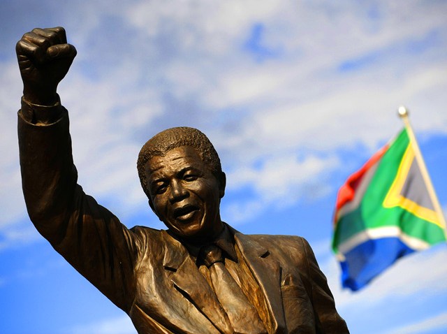Mandela statue