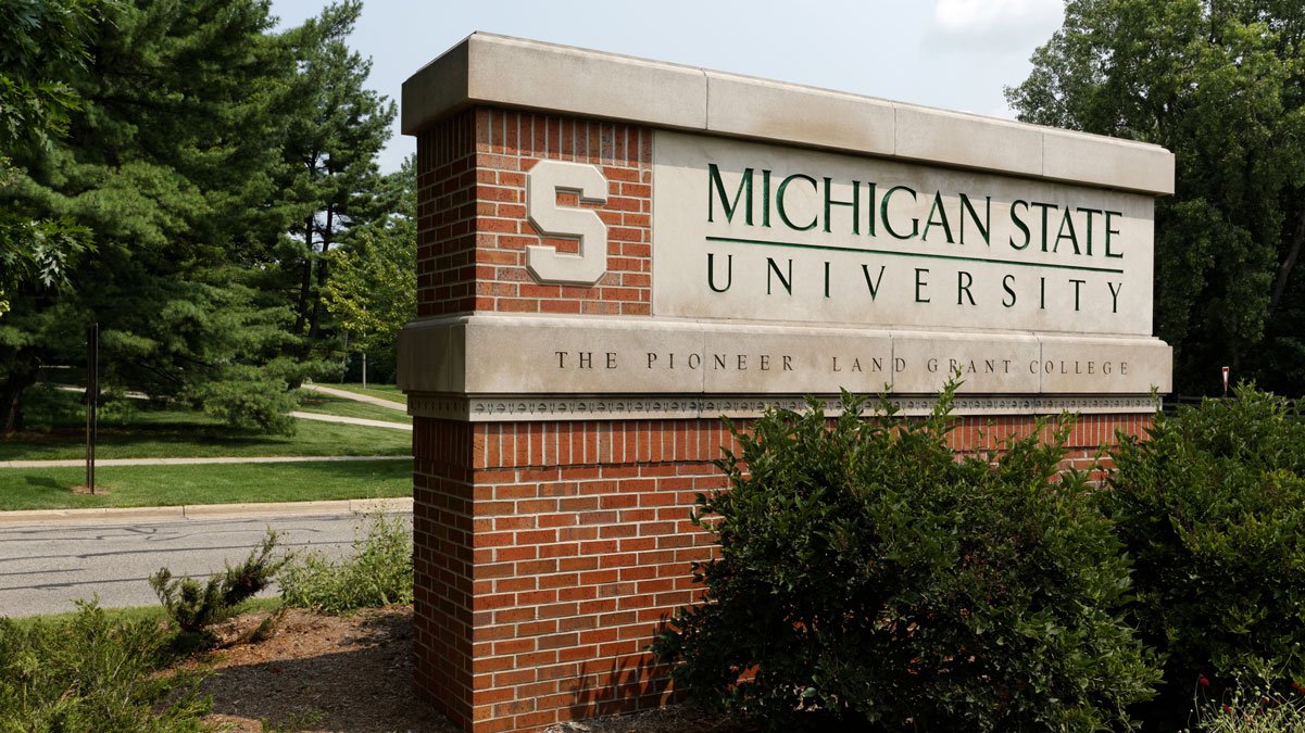 Want Fries With That Exam? College Profs Are Being Asked to Help With Food Service - Vimarsana News