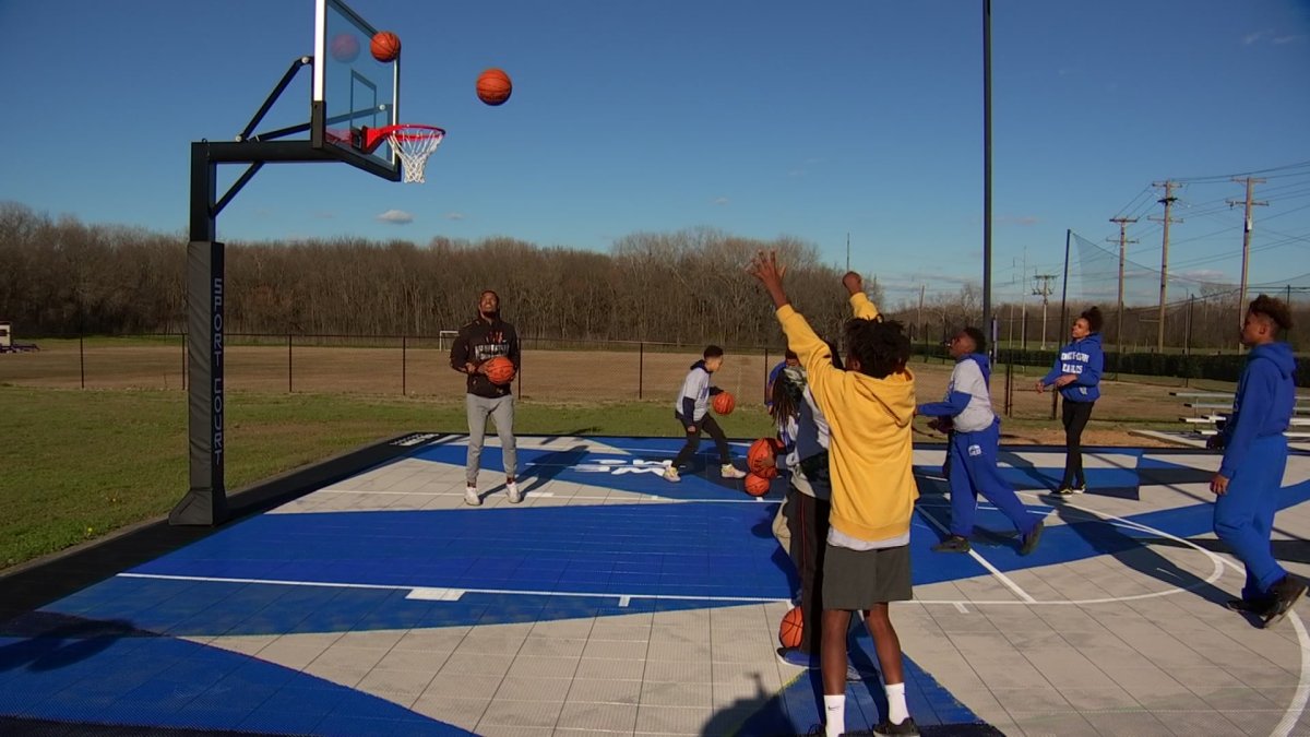 Paul Quinn College, Dallas Mavericks Unveil New Campus Basketball Court