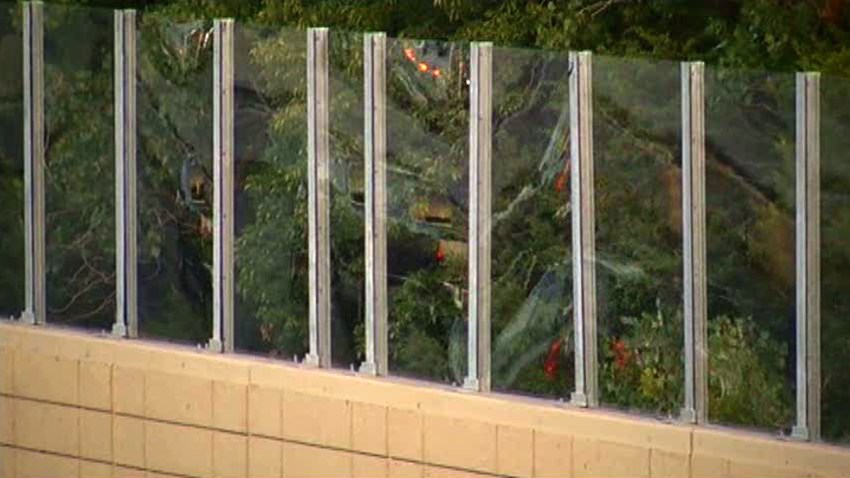 plastic-sound-barrier-01