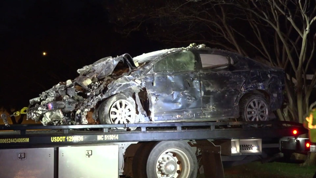 Stolen Car Crashes Into Dallas Home NBC 5 DallasFort Worth Stolen Car Crashes Into Dallas Home NBC 5 DallasFort Worth