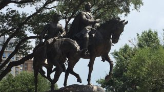 robert e lee park statue confederate dallas
