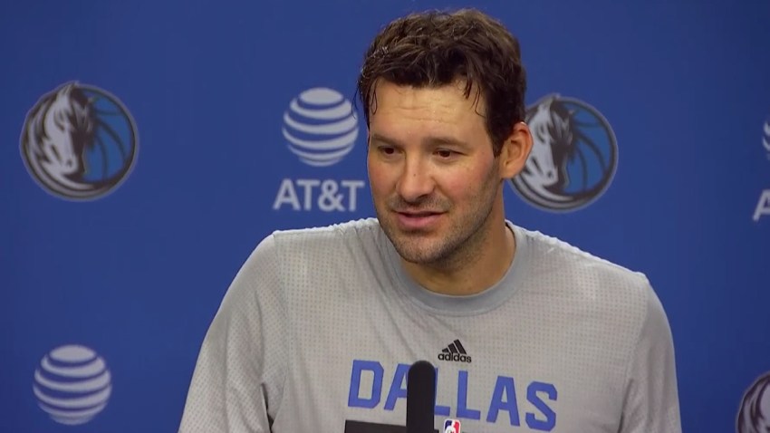 romo-mavs-podium