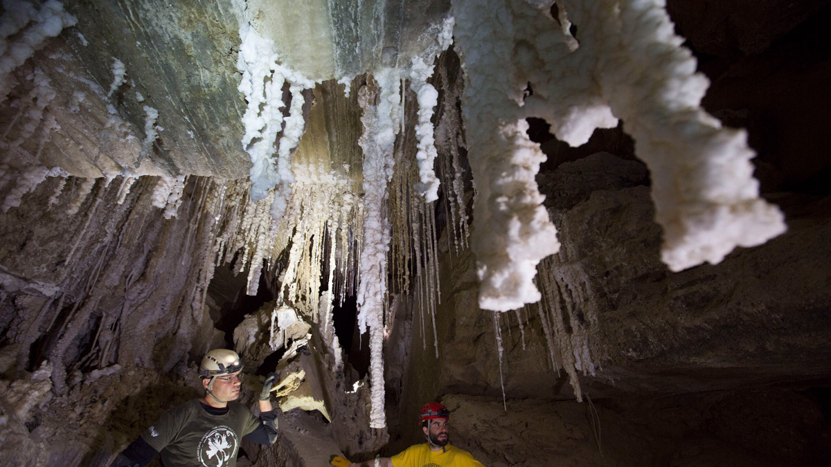 Israeli Researchers Say Sodom Salt Cave Is World S Longest NBC 5   Salt Cave AP 19086516516465 1 