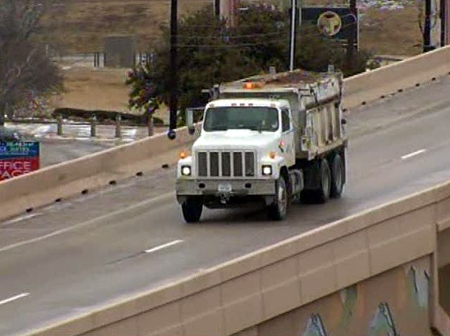 sand-truck-020911
