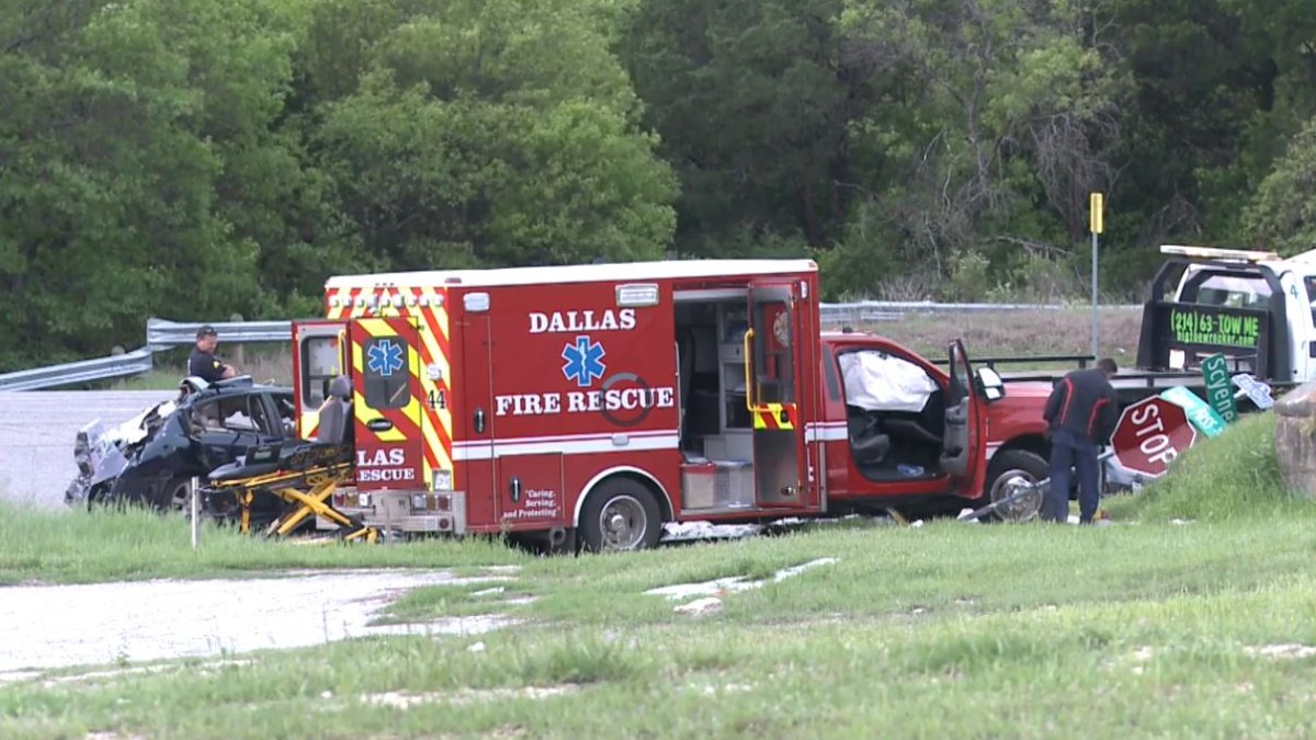 16-Year-Old Girl Dies in Crash Involving Dallas Fire-Rescue Ambulance ...
