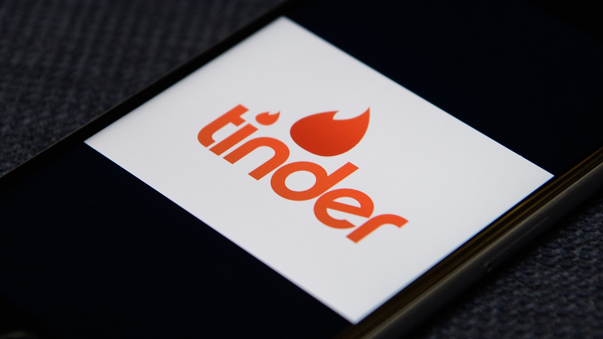 Tinder the Dating App Briefly Broke After Facebook Announced New