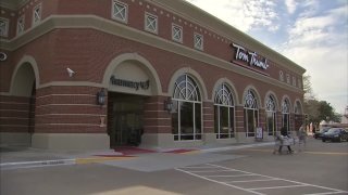 tom thumb grocery store dallas