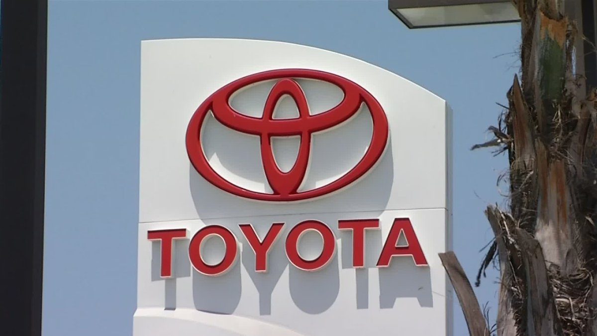 All assembly lines at Toyota's auto plants in Japan have been shut down by computer problems