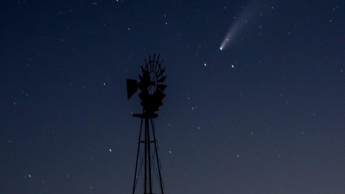 NBC 5 Viewers Share Photos of Comet and Space Station Sighting – NBC 5 ...