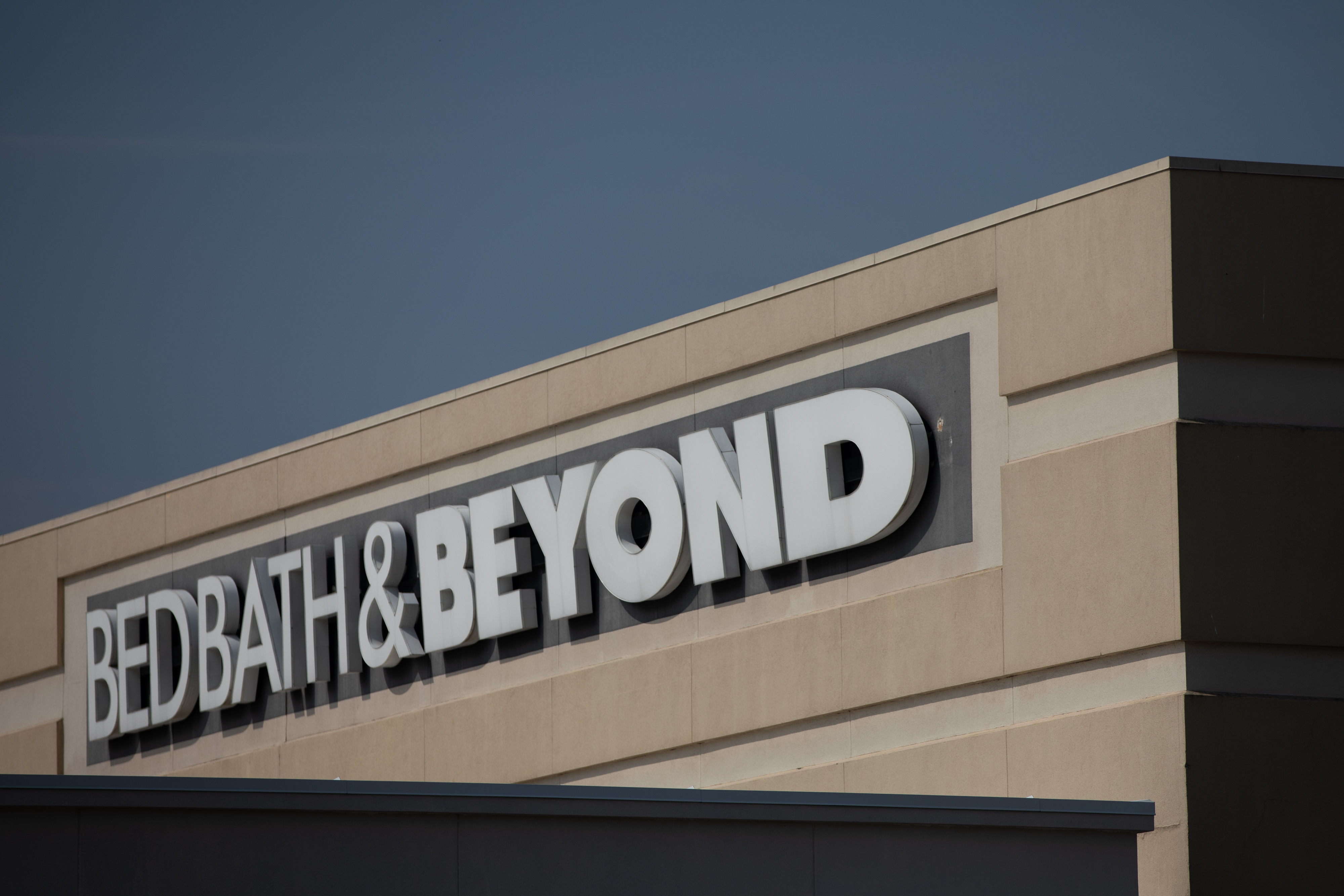Bed Bath &amp; Beyond Cuts 2,800 Jobs in Restructuring Move