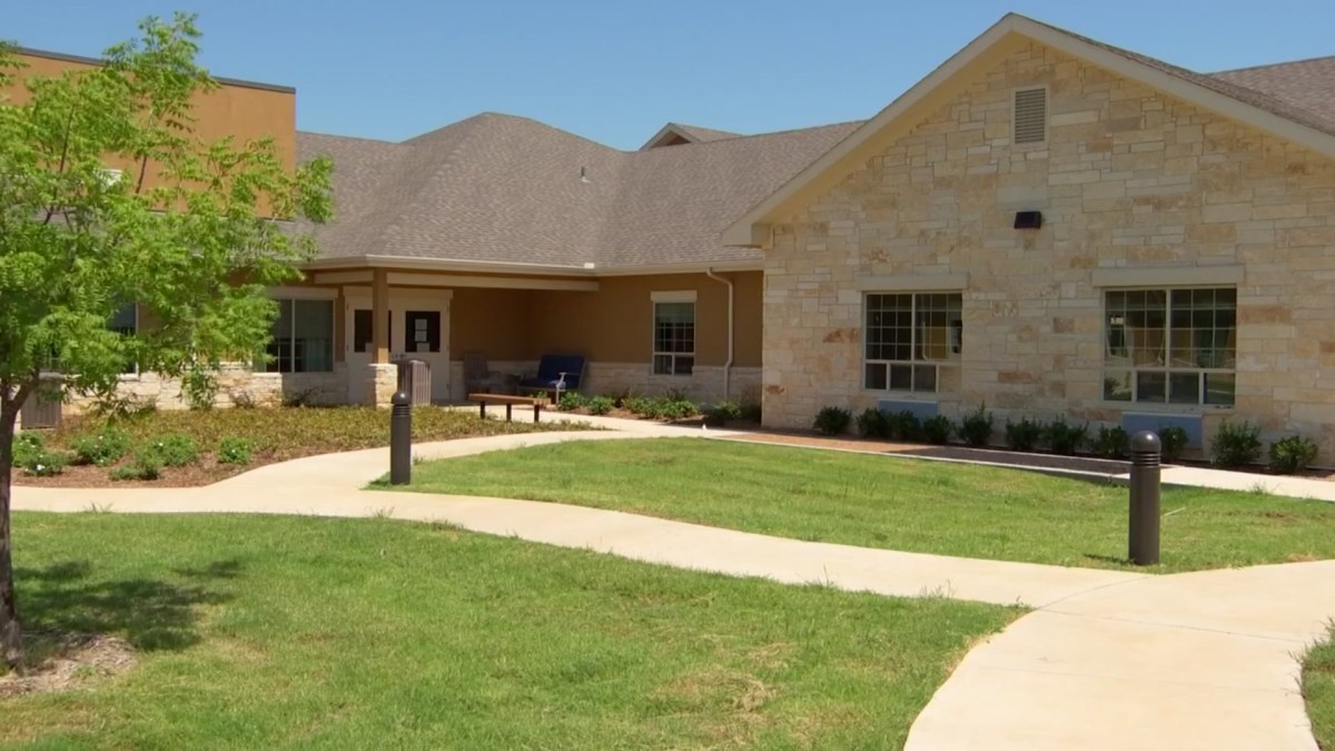 Texas Approves Limited Visitation at Nursing, LongTerm Care Facilities