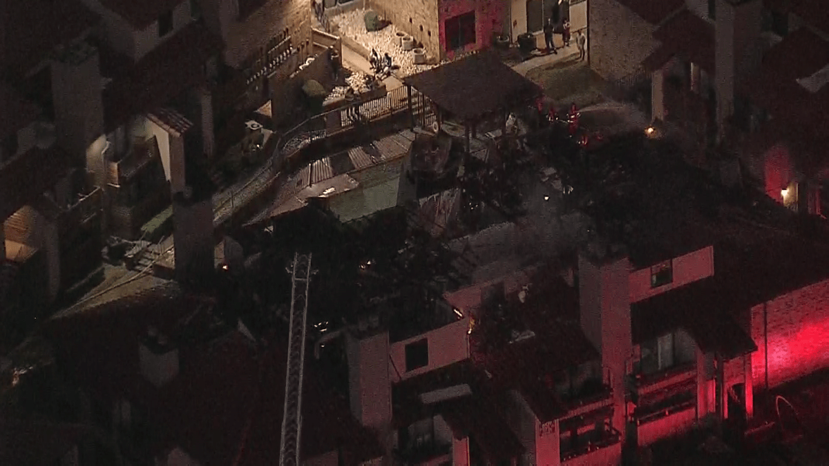 Crews Battle Fire at Apartment Building in East Fort Worth – NBC 5 ...