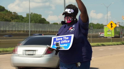 Local Postal Workers Question Dismantling of Mail Sorting Machines