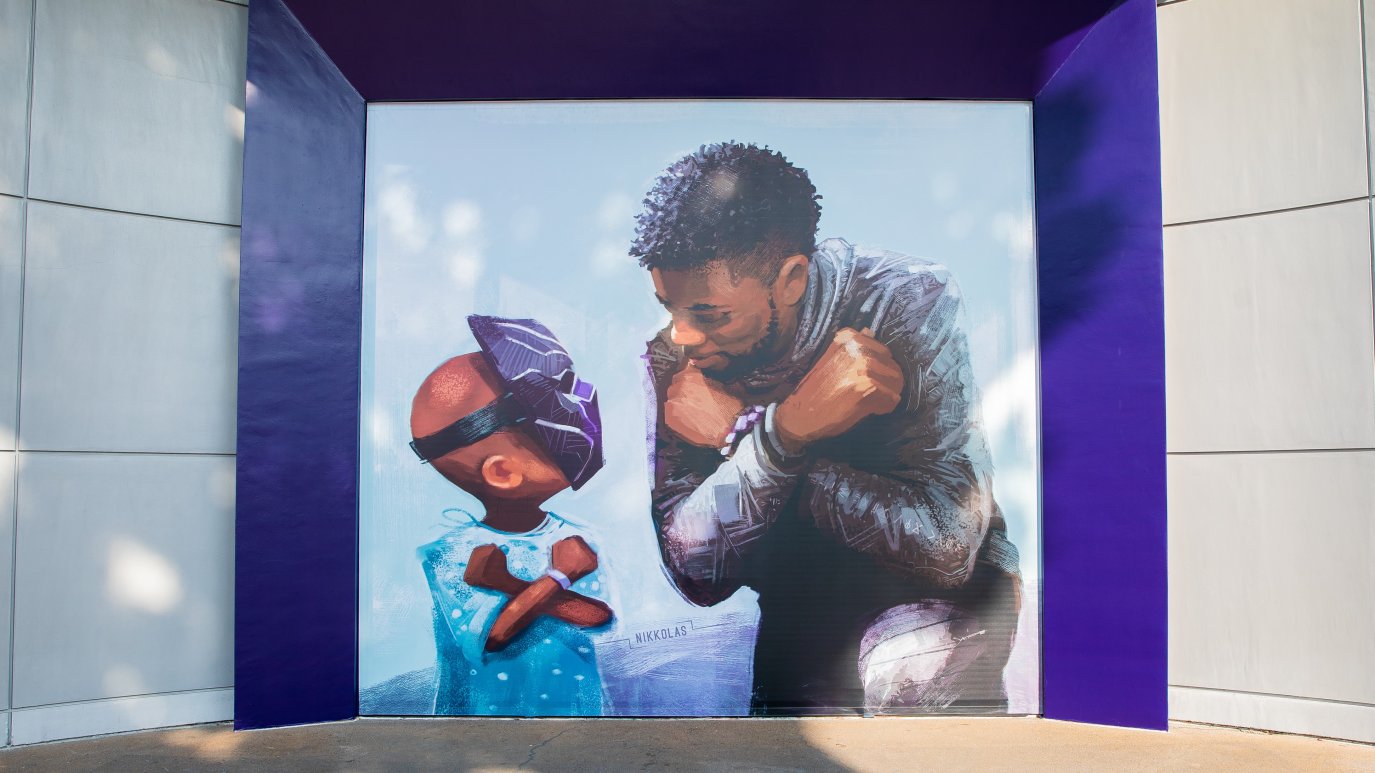 Touching Downtown Disney Mural Pays Tribute to Chadwick Boseman – NBC 5