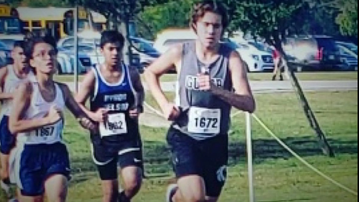 Parents of Cross Country Runner Who Suddenly Died Set Up runfordylan