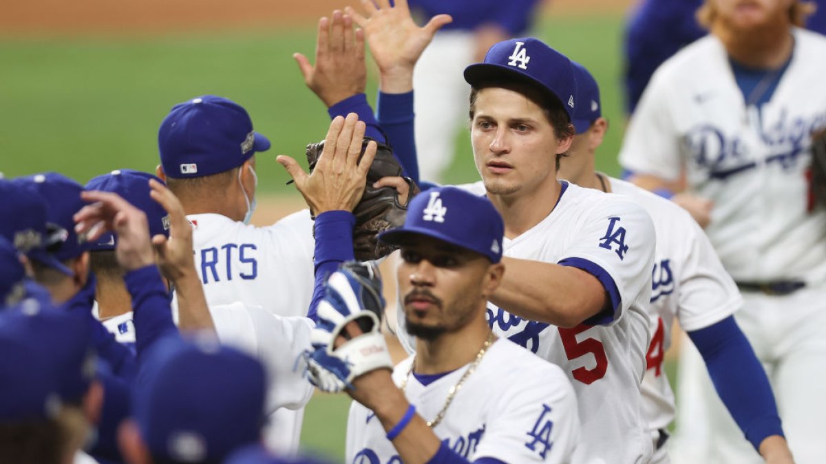 Dodgers' Corey Seager making history in NLCS