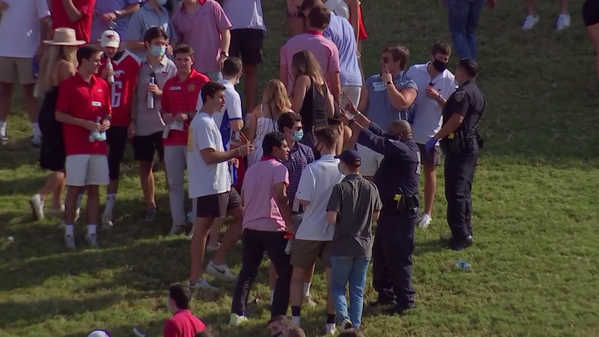 SMU Student Section Kicked Out MidGame After Crowd Didn’t Adhere to