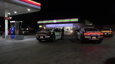 thieves rip atm from dallas 7 eleven