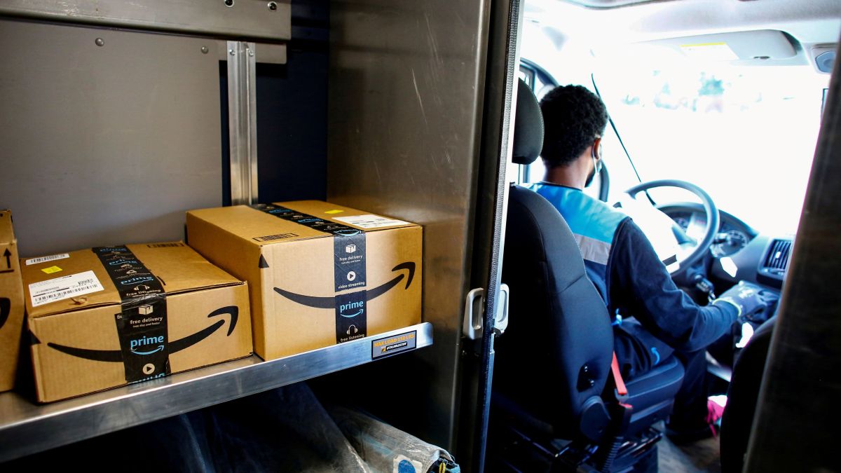 Amazon Delivery Driver Robbed at Gunpoint in Fort Worth ...