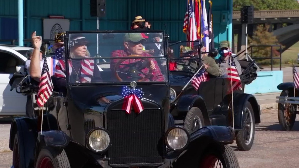 How to watch veterans day parade