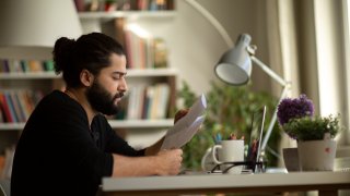 Here’s How to Tell If You Should Stop Saving for Retirement If You’re Struggling Financially Right Now