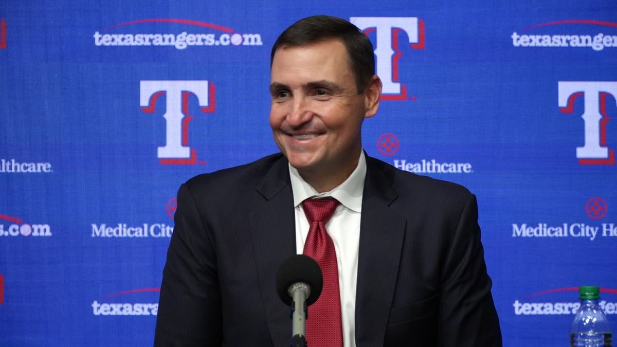 Chris Young moves on as Rangers GM without mentor Daniels