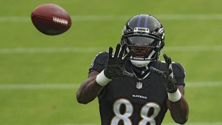 Wide receiver Dez Bryant #88 of the Baltimore Ravens warms up before playing against the Tennessee Titans at M&T Bank Stadium on Nov. 22, 2020 in Baltimore, Maryland.