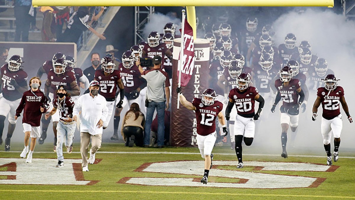 Texas A&M Aggies 18 Round Collegiate Sign