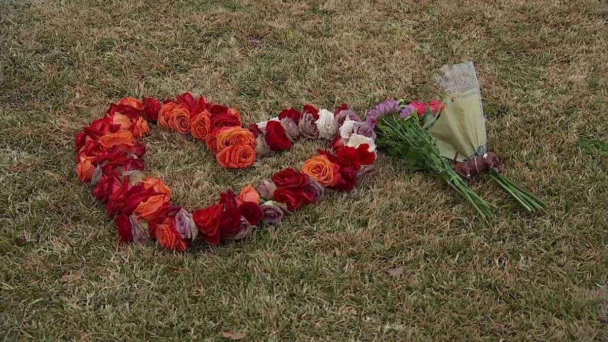 North Texans Pause to Remember Lives Lost to COVID-19 - Vimarsana News