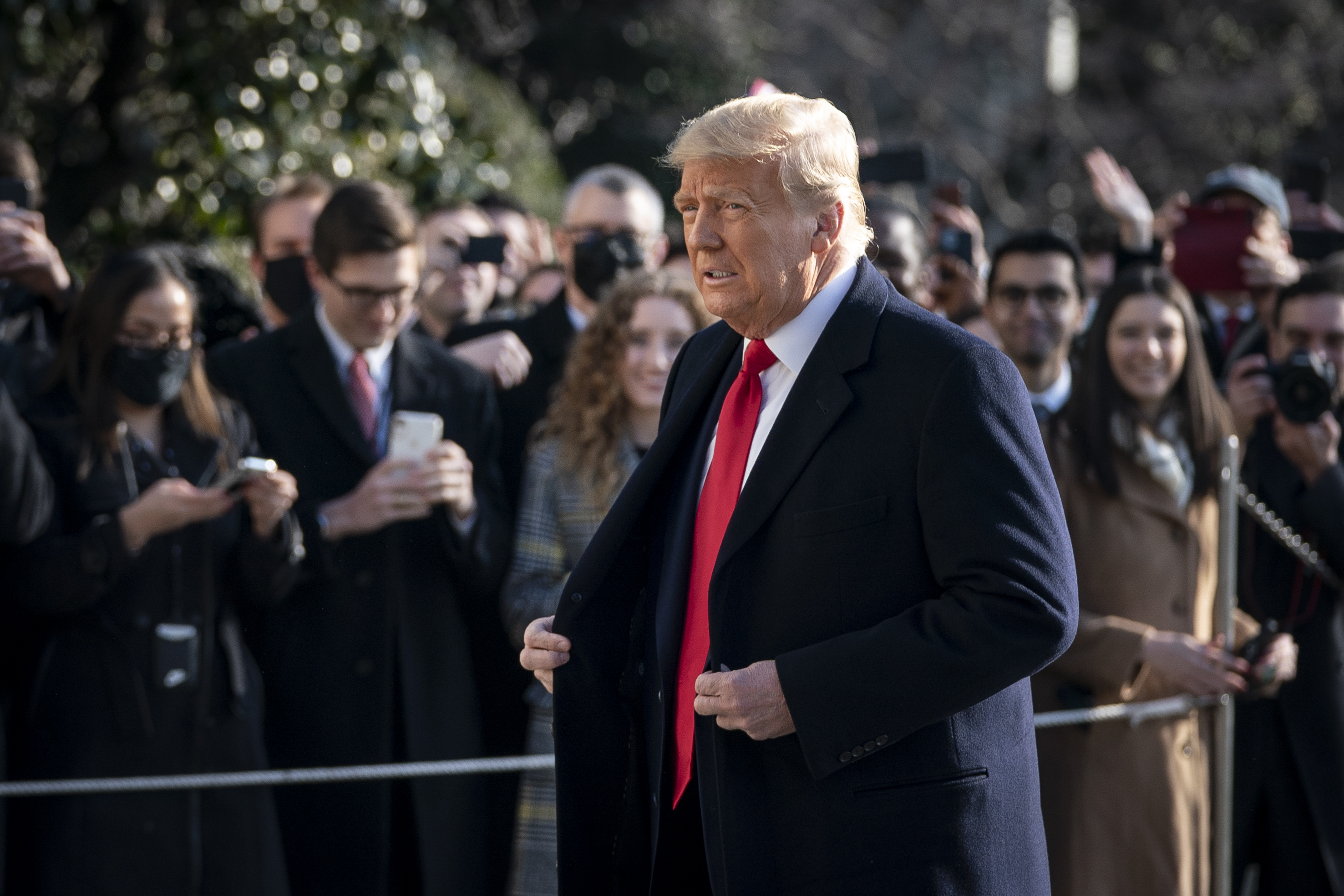 WASHINGTON, DC &#8211; JANUARY 12: U.S. President Donald Trump exits the White House to walk toward Marine One on the South Lawn on January 12, 2021 in Washington, DC. Following last week&#8217;s deadly pro-Trump riot at the U.S. Capitol, President Trump is making his first public appearance with a trip to the town of Alamo, Texas to view the construction of the wall along the U.S.-Mexico border. (Photo by Drew Angerer/Getty Images)