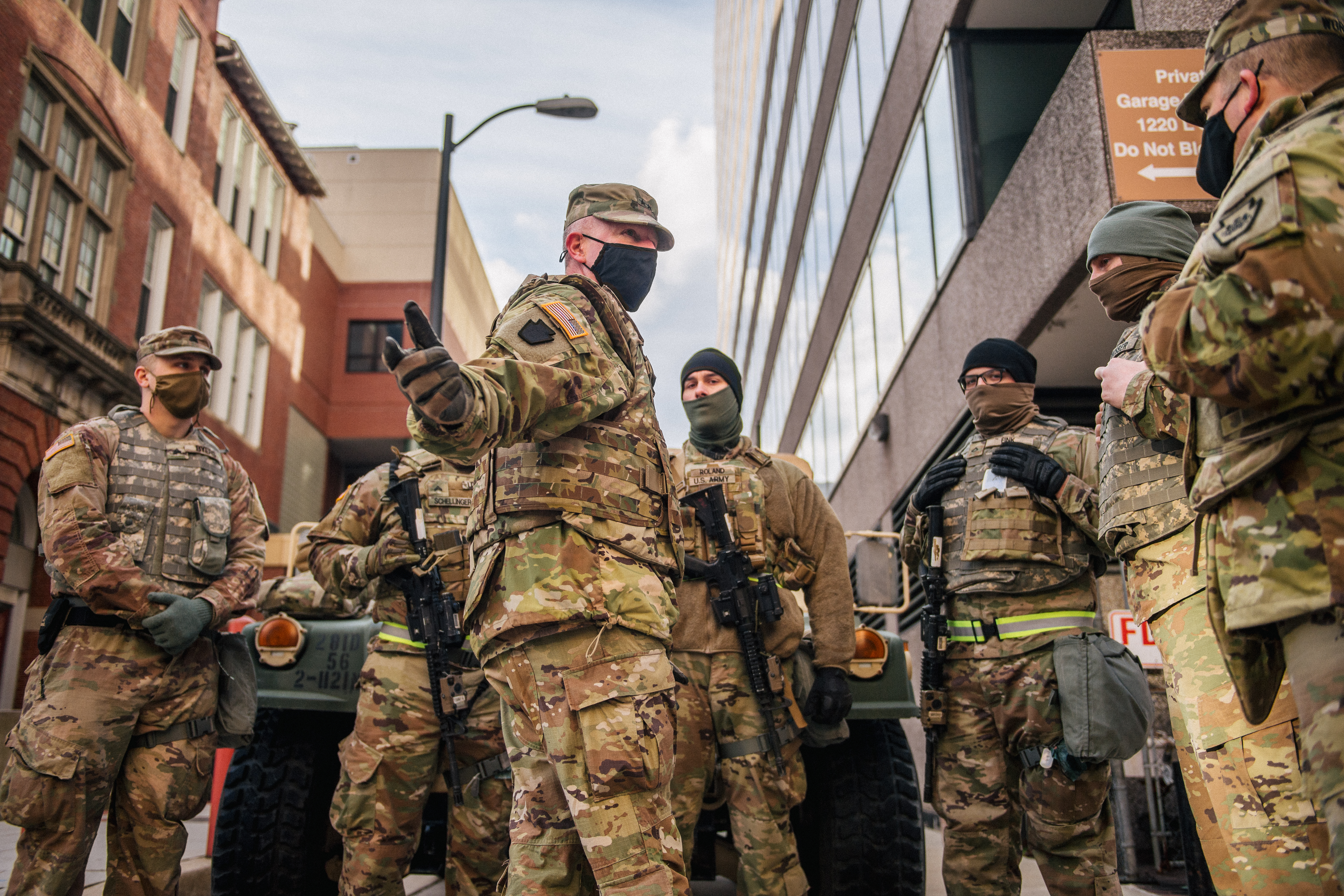 WASHINGTON, DC &#8211; JANUARY 17: A National Guard Lieutenant speaks with Guard Citizen-soldiers during a meeting downtown on January 17, 2021 in Washington, DC. After last week&#8217;s riots at the U.S. Capitol Building, the FBI has warned of additional threats in the nation&#8217;s capital and in all 50 states. According to reports, as many as 25,000 National Guard soldiers will be guarding the city as preparations are made for the inauguration of Joe Biden as the 46th U.S. President. (Photo by Brandon Bell/Getty Images)