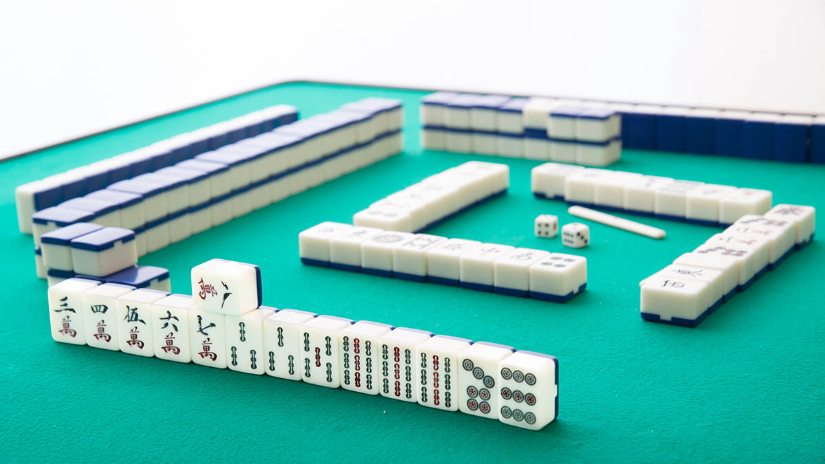Mahjong Heart Line Traditional Tiles
